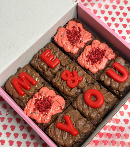 LOVE AT FIRST BITE BOX